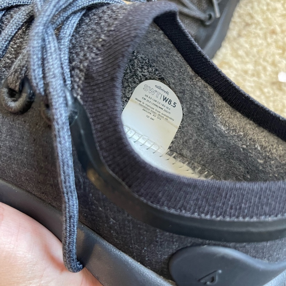 Allbirds Women's Trail Runners SWT Sz 8.5 - Picture 11 of 11